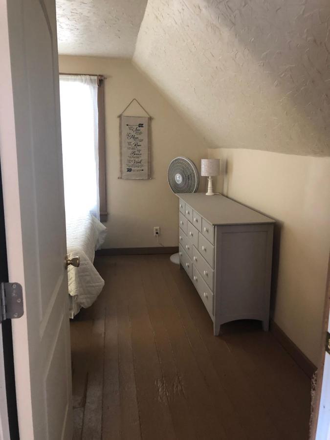 Downtown 2 Bedroom Cottage, Sleeps 6, Walking Distance To Honeywell, Downtown Restaurants, Shopping Wabash Dış mekan fotoğraf