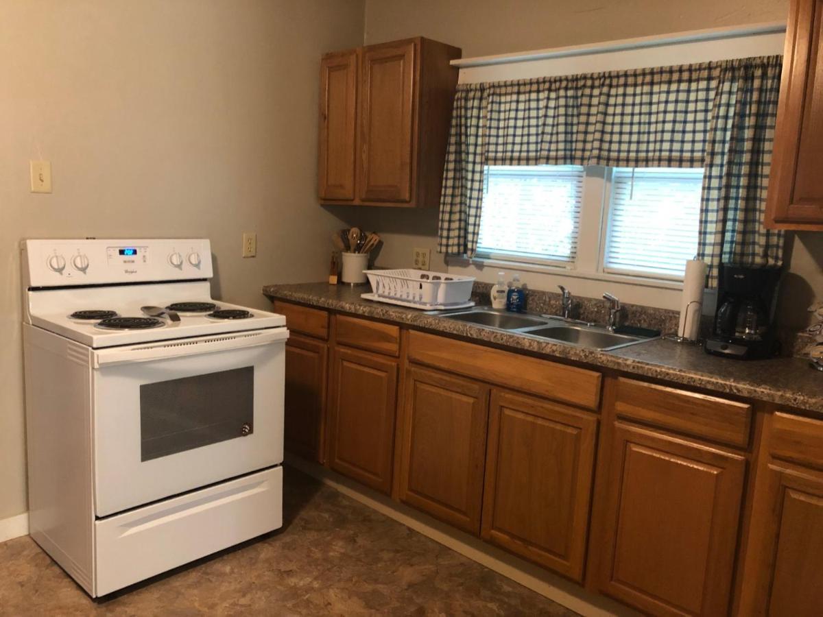 Downtown 2 Bedroom Cottage, Sleeps 6, Walking Distance To Honeywell, Downtown Restaurants, Shopping Wabash Dış mekan fotoğraf